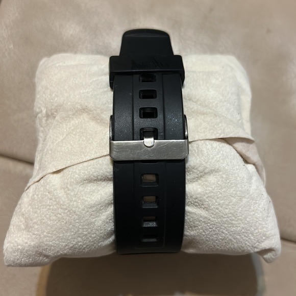 Men’s Watch - Picture 2 of 2